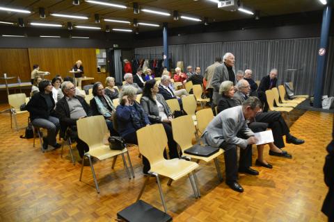 Hallgatóság Prof. Kádár Béla előadásán